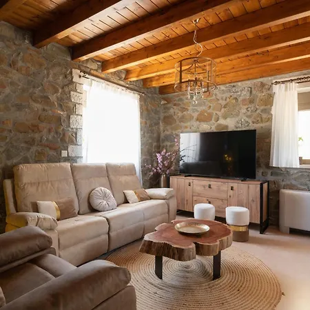 Roi Villa *