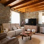 Roi Villa *